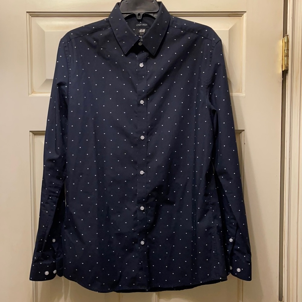 NWOT H&M Men’s Slim Fit Shirt Navy w/ white